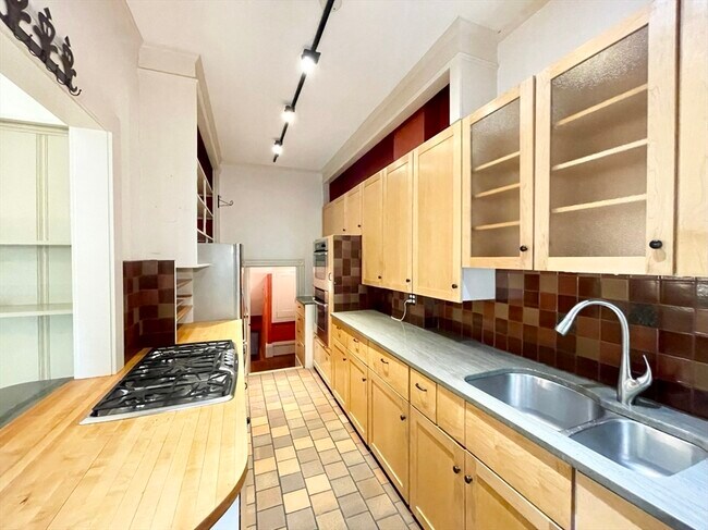 Foto del edificio - 242 Walnut St