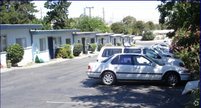 Abundant Parking - 3570 Pacheco Blvd