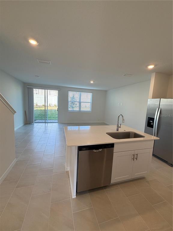 Foto del edificio - 16298 Bird of Paradise Ave