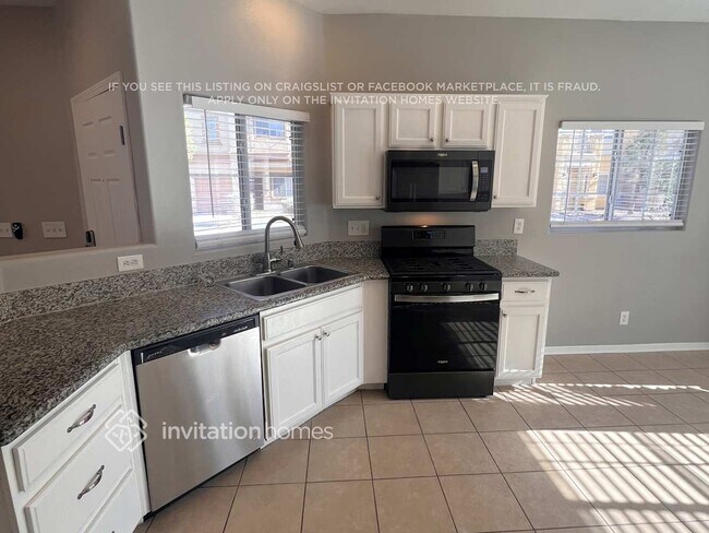 Building Photo - 11131 Abbeyfield Rose Dr