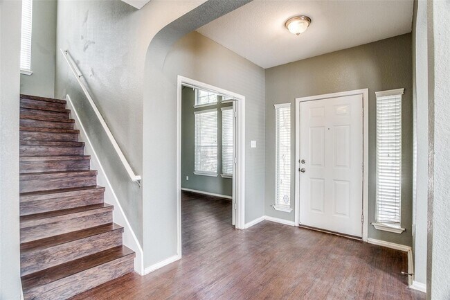 Foto del edificio - 317 Lava Bed Dr