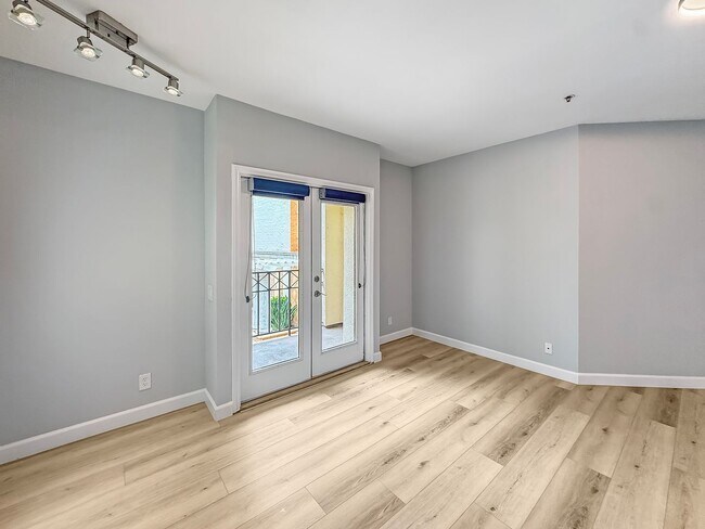 Foto del edificio - Beautiful 2B/2BA in the Marina w/ Newly Re...