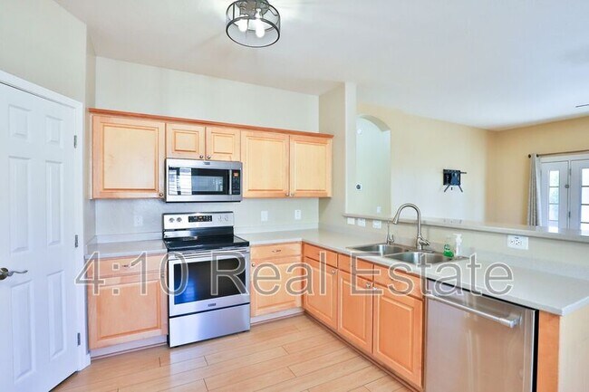 Building Photo - 2695 E Harrison Ct