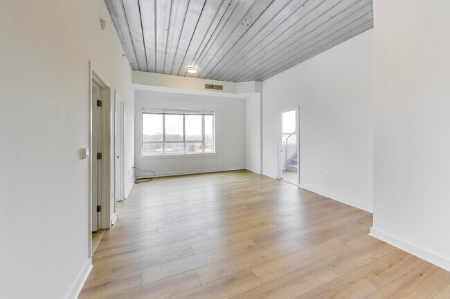 Foto del edificio - 5885 Colorado Ave NW