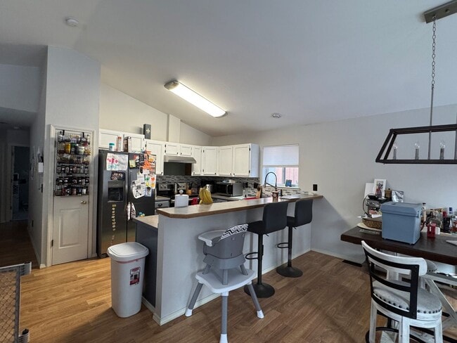 Building Photo - 19448 Highland Ridge Dr