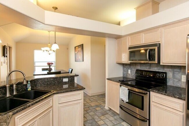 Building Photo - 7006 Bodega Bay Dr