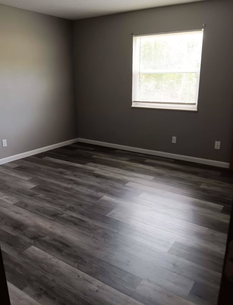 Foto del edificio - 311 Cedarview Ct