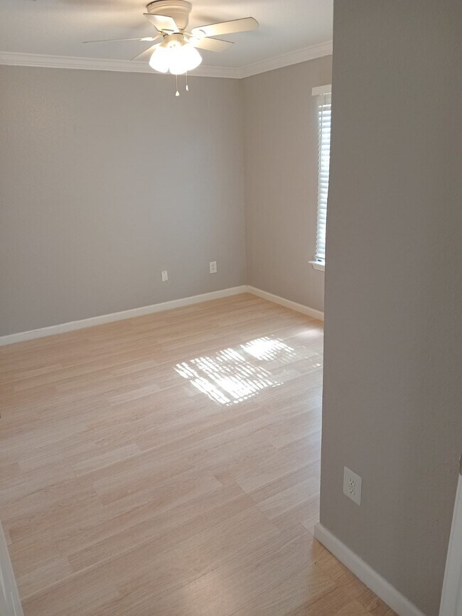 Foto del edificio - 11811 Greenmesa Dr