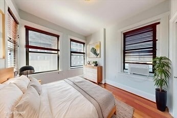 Building Photo - 75 Burbank St