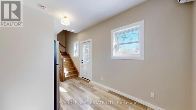 Building Photo - 29 Leahann Dr