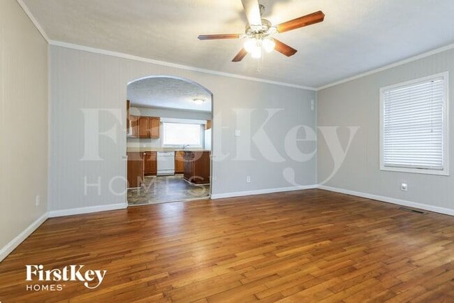 Foto del edificio - 3305 Lakeland Rd