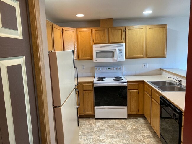 Building Photo - Nice Three Bedroom in Sedro Woolley