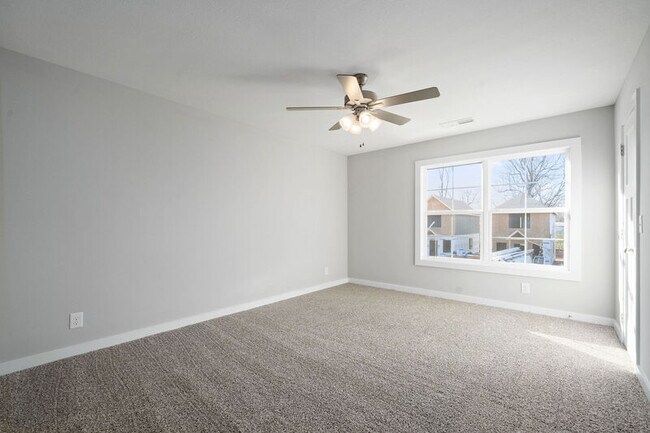 Building Photo - 100 Aviator Circle - 115-B