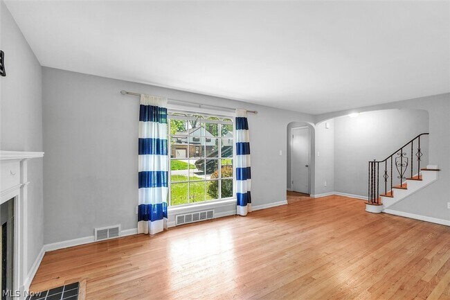 Foto del edificio - 1130 Haselton Rd