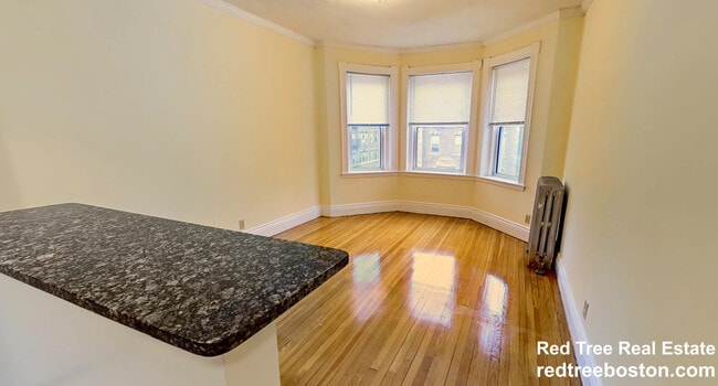 Photo - 120 Peterborough St Apartment