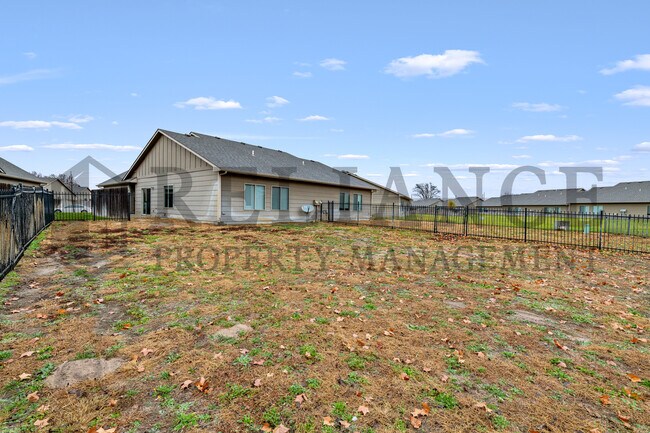 Foto del edificio - 3411 E Aster St