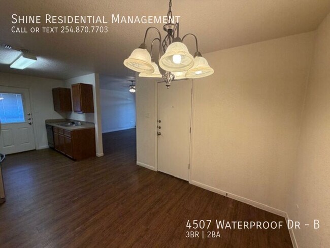 Building Photo - 4507 Waterproof Dr