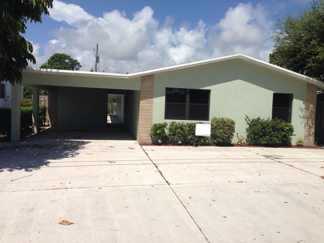 611 E Coast Ave, Lantana, FL 33462 Townhome Rentals in Lantana FL