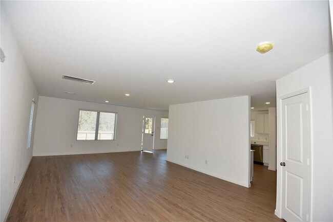 Building Photo - 10939 Bright Beacon Dr