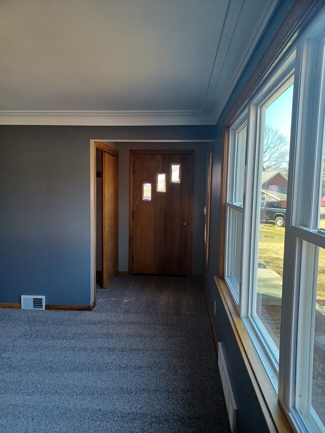 Foto del edificio - 21 East and West Rd