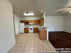 Foto del edificio - 11240 Center Point Rd