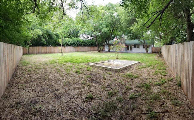 Building Photo - 9501 Braeburn Glen