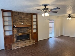 Building Photo - 1702 Hazelwood St