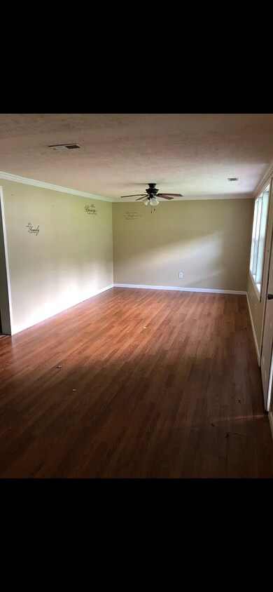 Foto principal - 161 Tanglewood Dr
