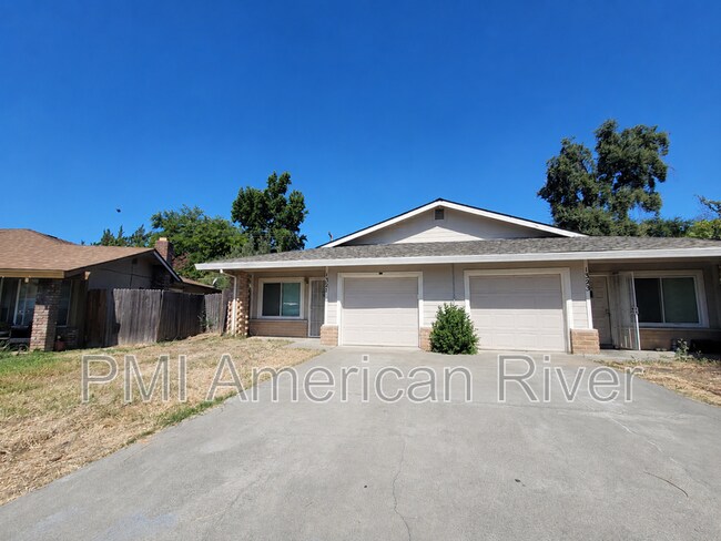 Foto del edificio - 1321 Oak Terrace Ct