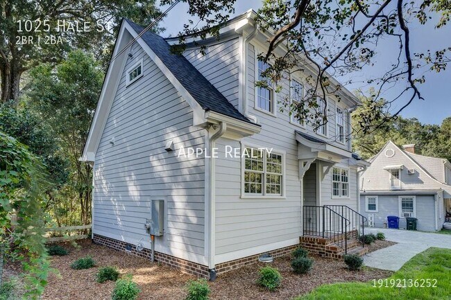 Building Photo - 1025 Hale St