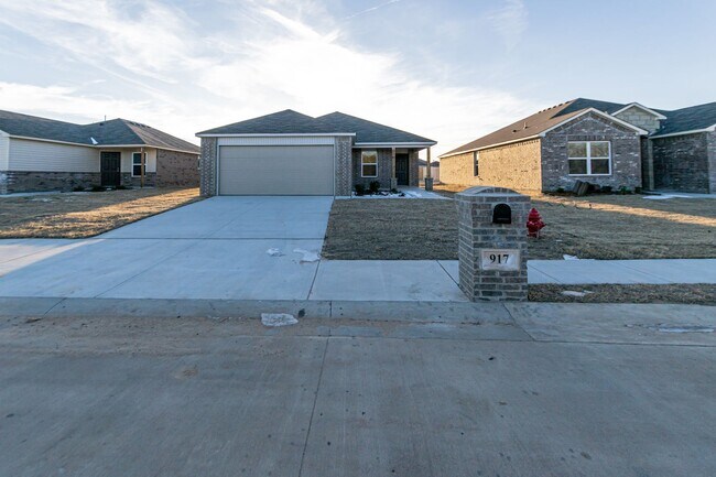 Building Photo - Charming 3 Bedroom / 2 Bathroom Home in Perkins!