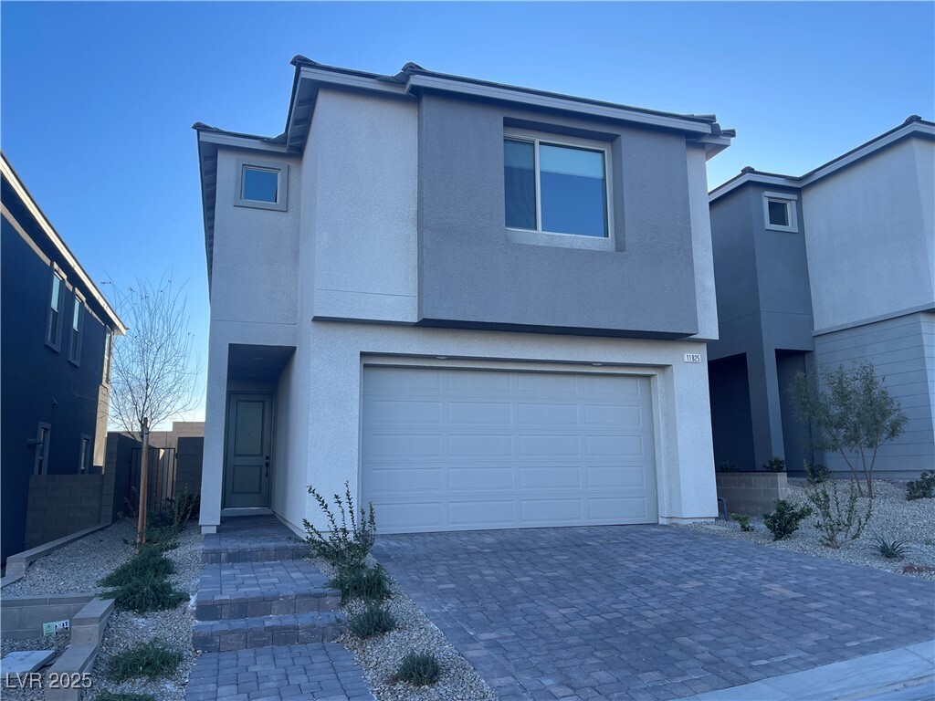 Foto principal - 11825 Pied Harrier Ave