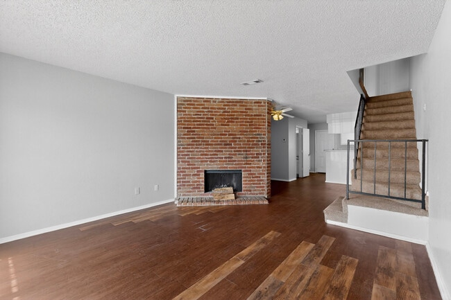 Foto del edificio - 9467 Olde Towne Row