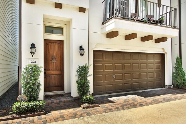 Foto del edificio - 1221 Bonner St