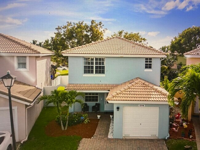 Building Photo - 3318 Blue Fin Dr