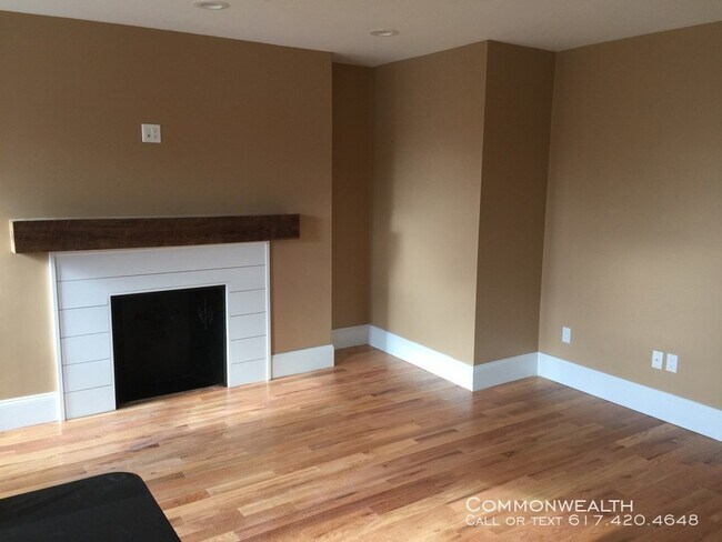 Foto del edificio - Brookline Village 4 bed 2 bath Gut Reno 9/1