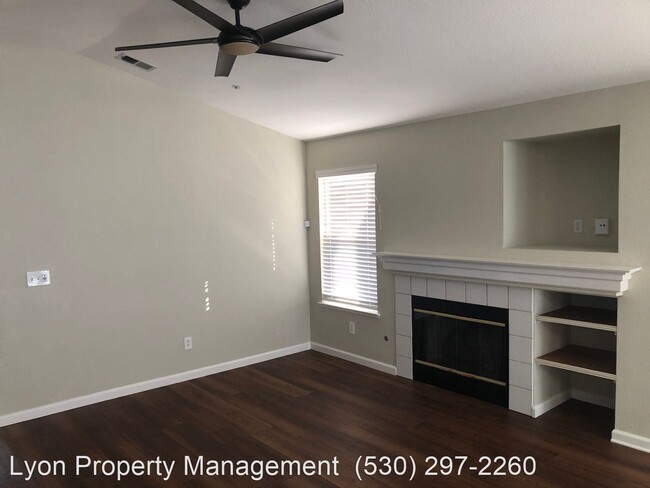 Building Photo - 3 br, 2 bath House - 984 Nelson Way