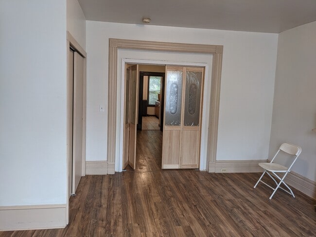 Building Photo - 51 henry ave