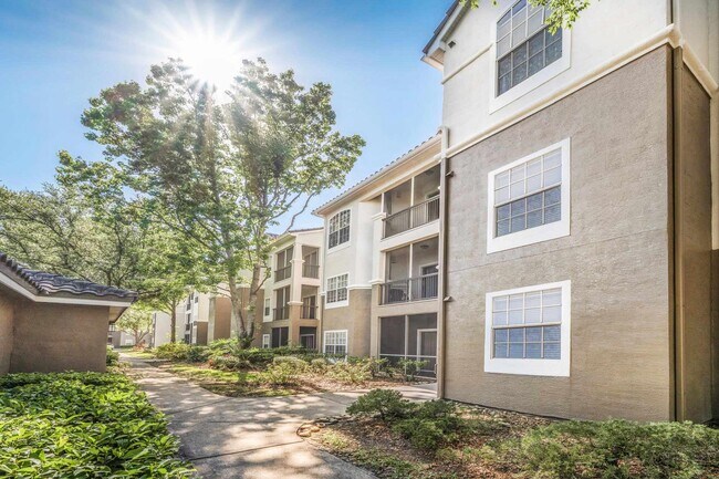 Foto del edificio - Andover Place at Cross Creek