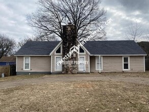 Building Photo - 4440 Castle Heights Dr