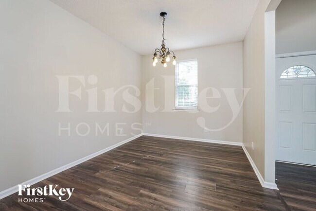 Foto del edificio - 107 Salem Pl Ct