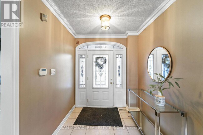 Building Photo - 4873 Forest Hill Dr