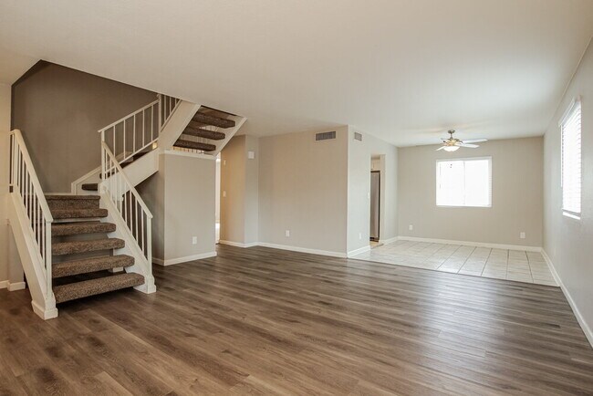 Foto del edificio - 8722 W Vernon Ave