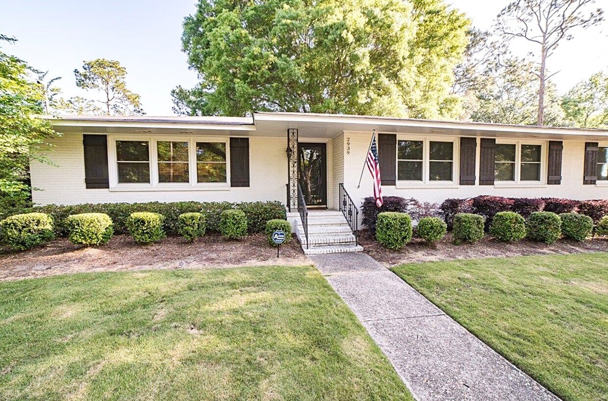 Foto principal - 2939 Glenbrook Dr