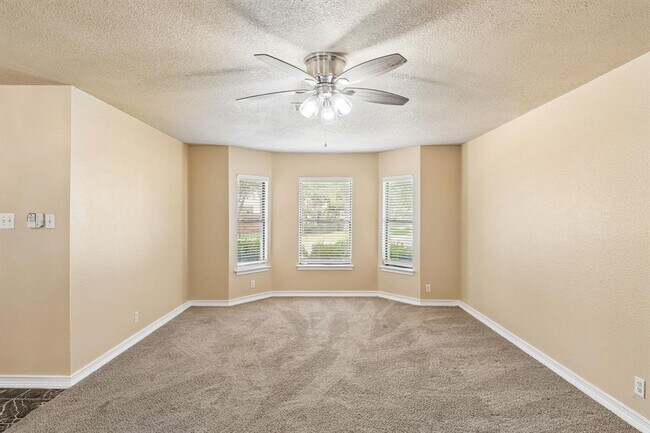 Building Photo - 1300 Chalk Ln