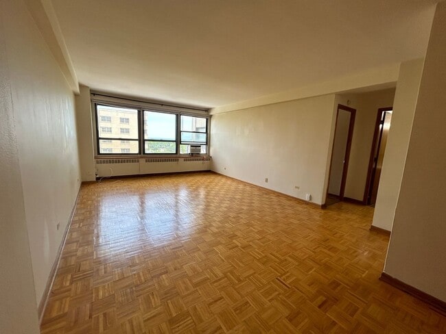 Building Photo - 4180 N Marine Dr