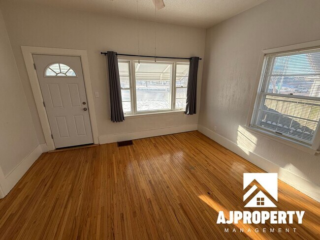 Foto del edificio - 1612 S Cliff Ave