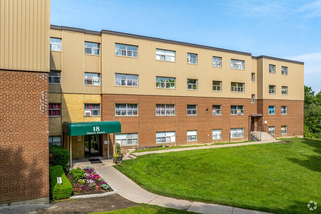 Building Photo - Seeley Estates