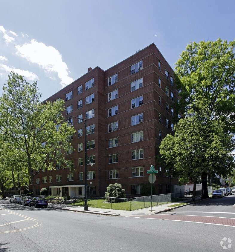 Building Photo - Hansberry Towers