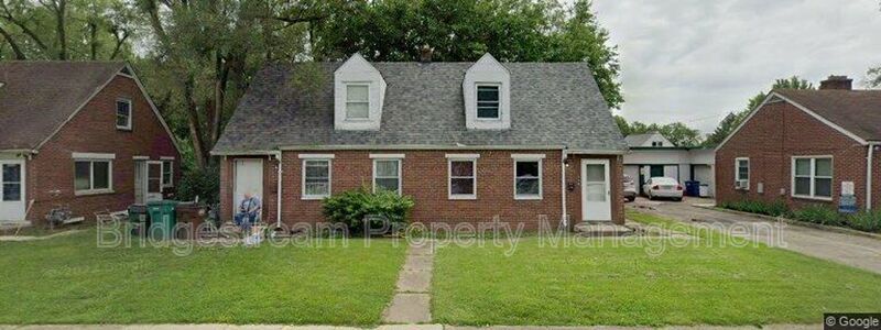 Foto principal - 350 Wallace Dr